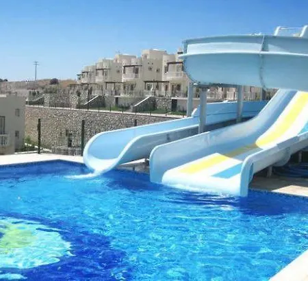 Hisar Sleeps 7 Pool Air Con Villa